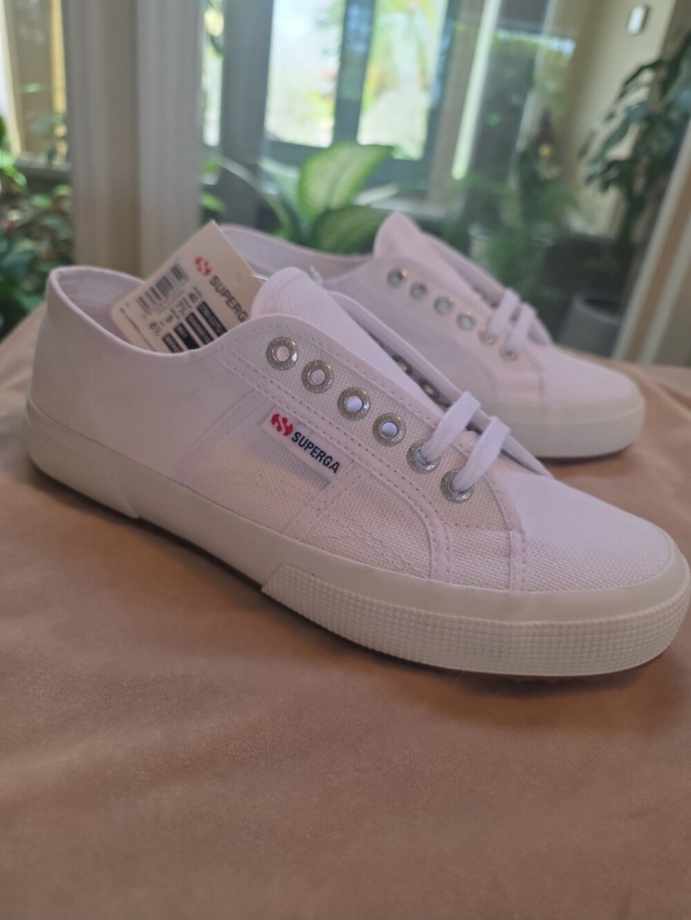 Superga White Low-Top Canvas Sneakers Size 40